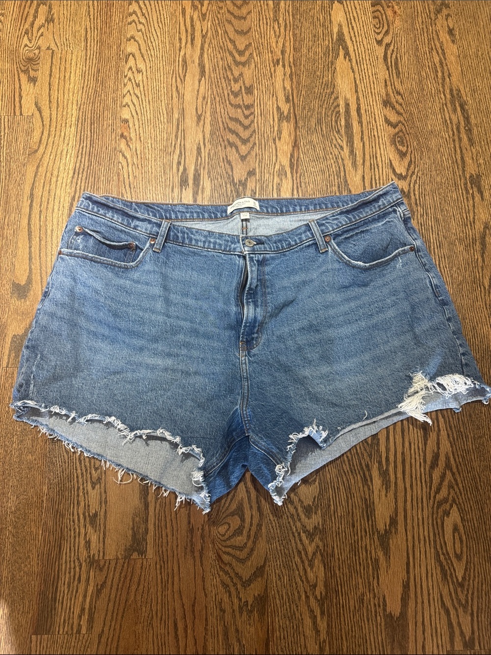 Abercrombie Classic Distressed Denim Women's Shorts